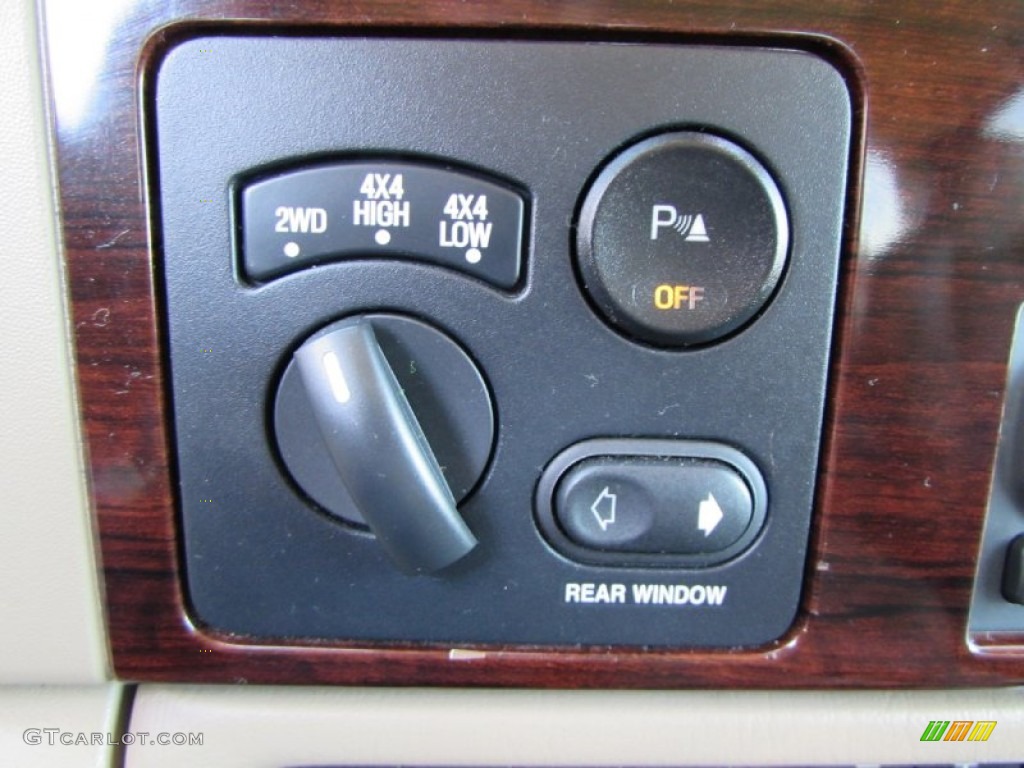 2005 F350 Super Duty King Ranch Crew Cab 4x4 - Dark Copper Metallic / Tan photo #41