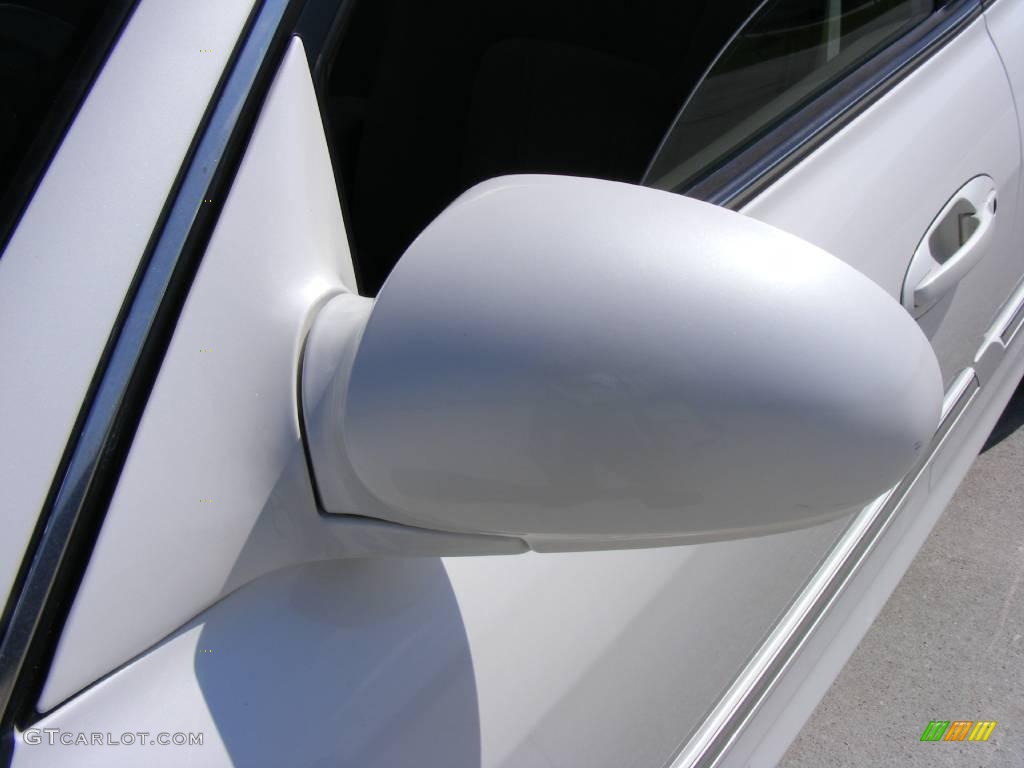 2004 Sonata V6 - White Pearl / Beige photo #14