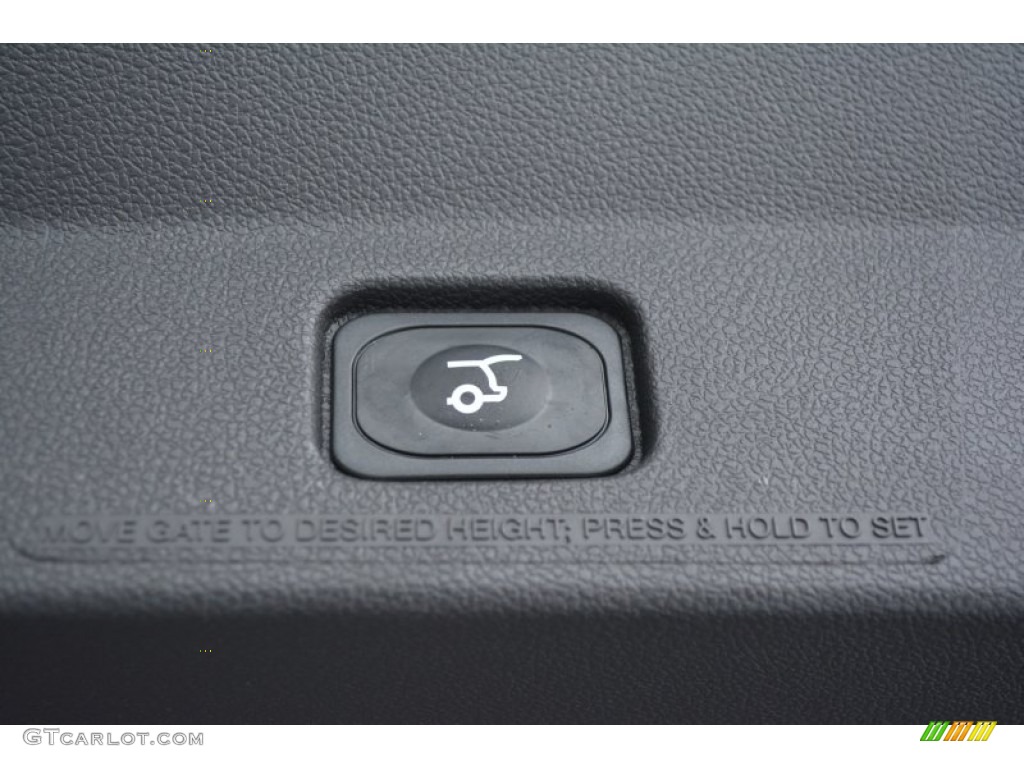 2015 Explorer XLT - Ingot Silver / Medium Light Stone photo #10
