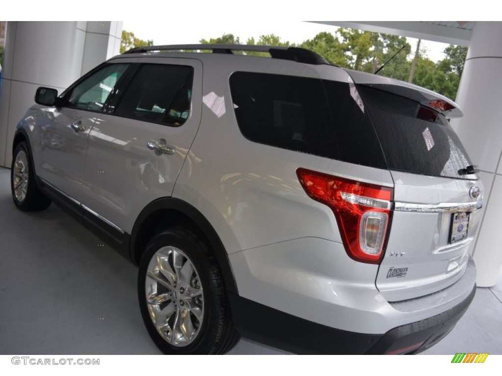 2015 Explorer XLT - Ingot Silver / Medium Light Stone photo #27