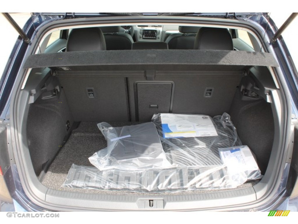 2015 Volkswagen Golf 4 Door TDI SE Trunk Photos