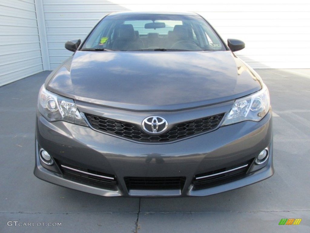 2014 Camry SE - Magnetic Gray Metallic / Black/Ash photo #8