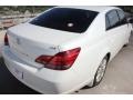 Blizzard White Pearl - Avalon XLS Photo No. 8