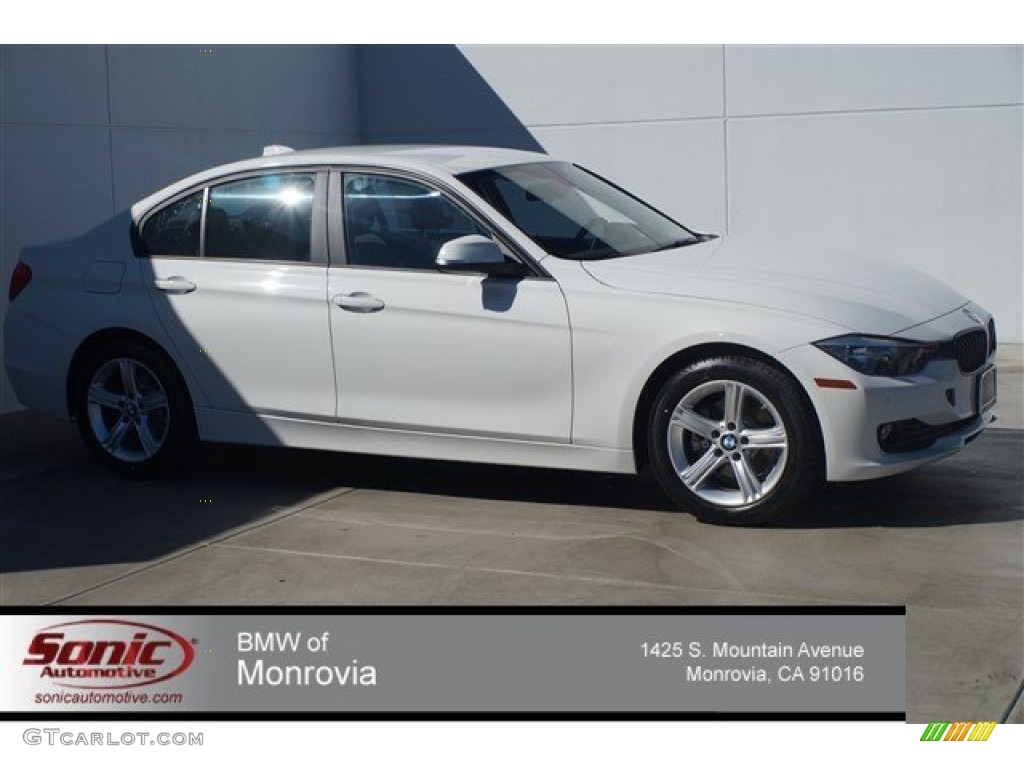 2015 3 Series 320i Sedan - Alpine White / Black photo #1