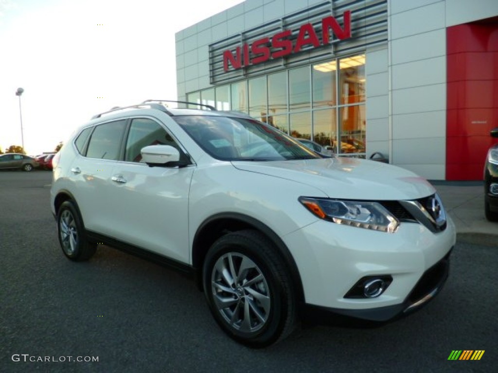 2015 Rogue SL AWD - Pearl White / Charcoal photo #1