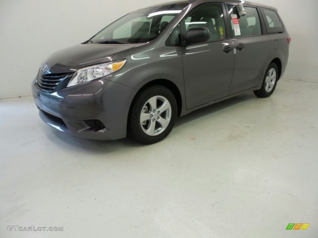 2015 Sienna L - Predawn Gray Mica / Ash photo #7