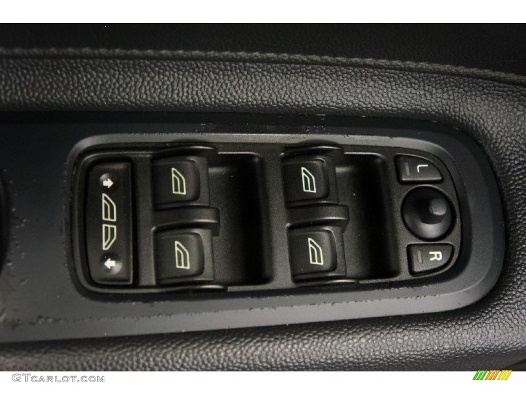 2008 C70 T5 - Solid Black / Calcite Cream photo #16