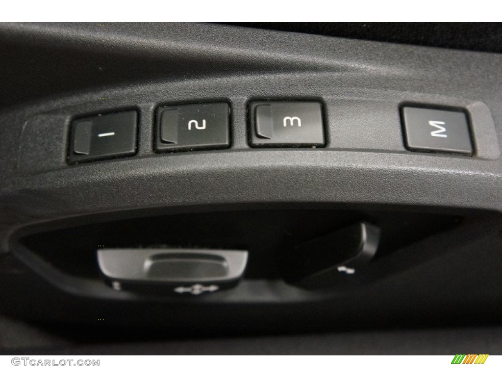 2008 C70 T5 - Solid Black / Calcite Cream photo #20