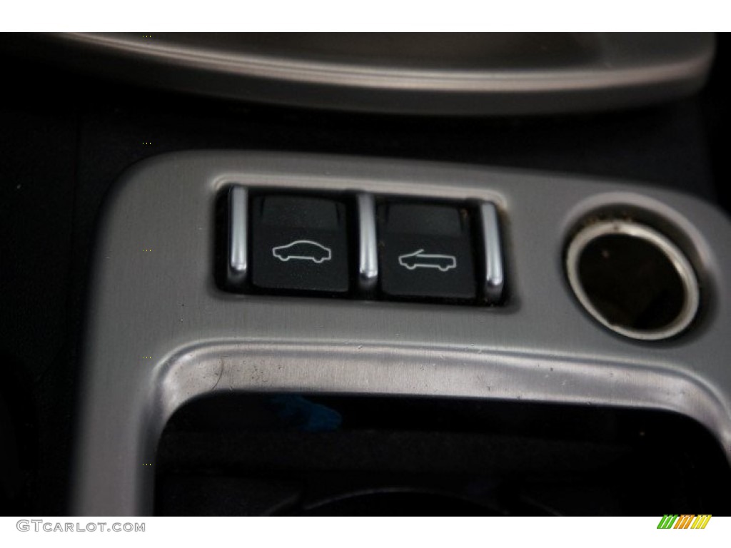 2008 C70 T5 - Solid Black / Calcite Cream photo #32