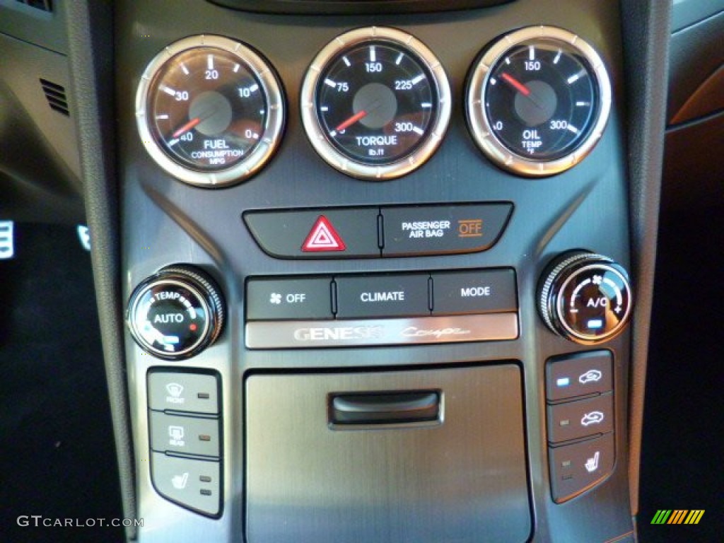 2015 Hyundai Genesis Coupe 3.8 Ultimate Controls Photo #97715781