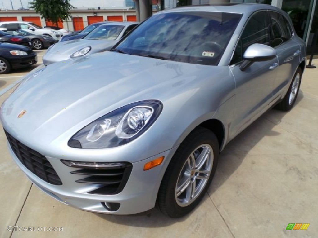 Rhodium Silver Metallic 2015 Porsche Macan S Exterior Photo #97716885