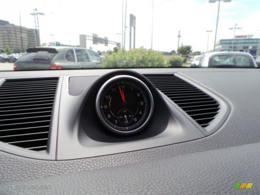 2015 Porsche Macan S Gauges Photo #97717144
