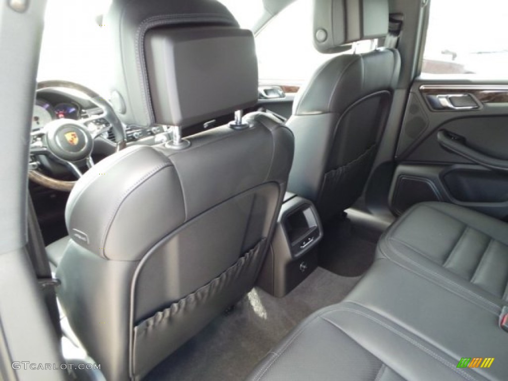2015 Porsche Macan S Rear Seat Photo #97717293