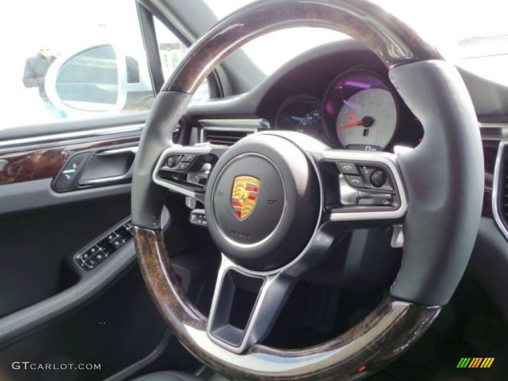 2015 Porsche Macan S Black Steering Wheel Photo #97717350