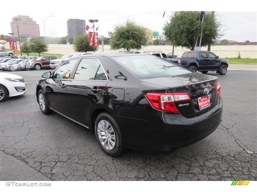 2014 Camry L - Attitude Black Metallic / Ivory photo #5