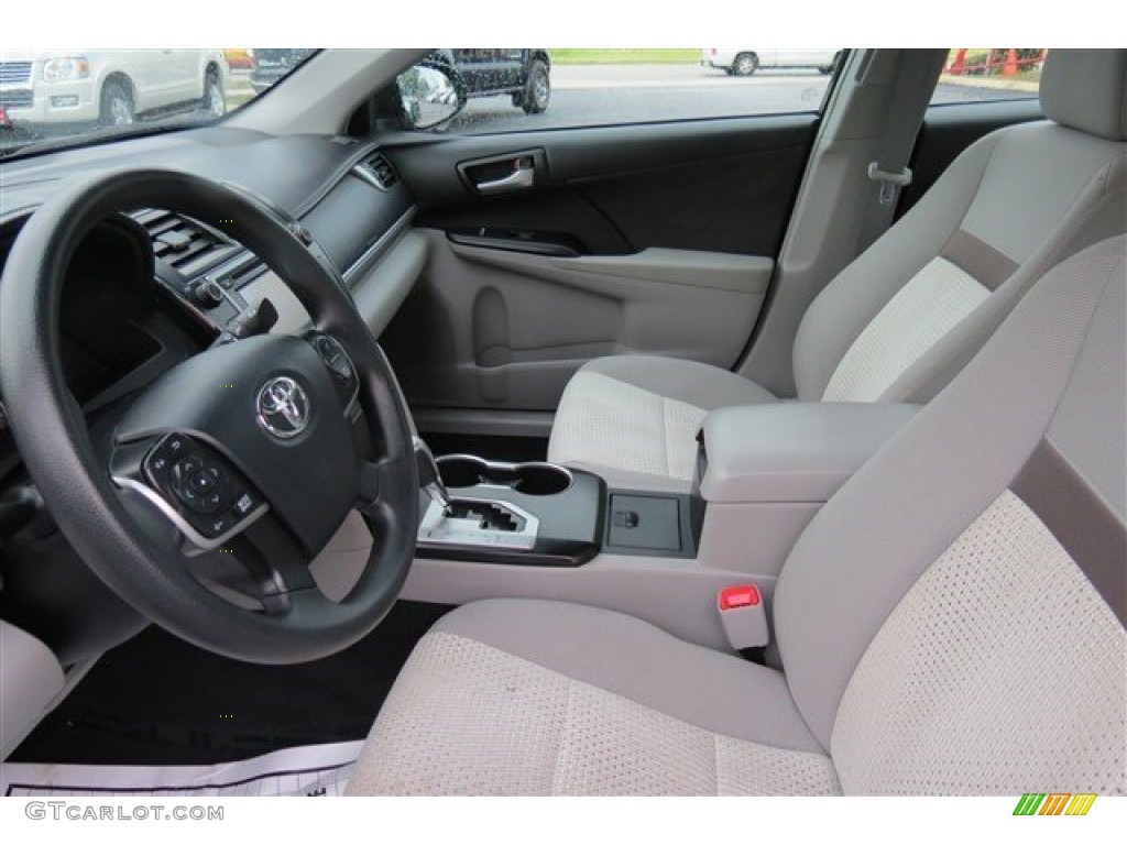 2014 Camry L - Attitude Black Metallic / Ivory photo #11