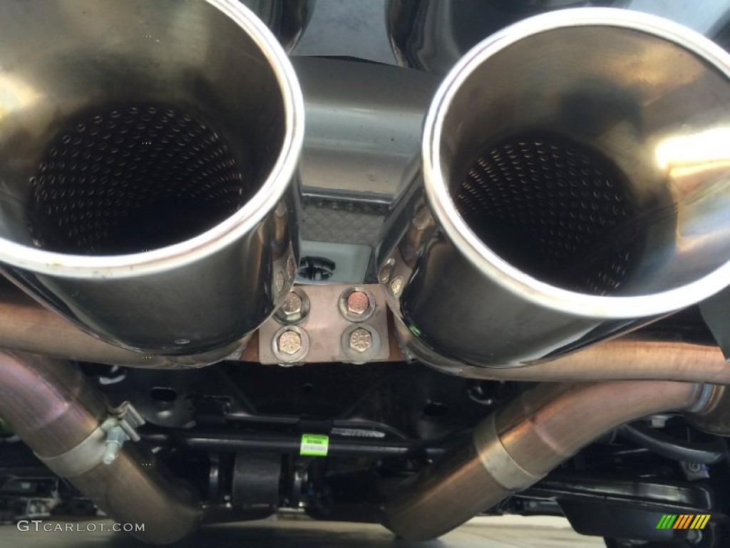 2014 Cadillac CTS -V Coupe Exhaust Photos