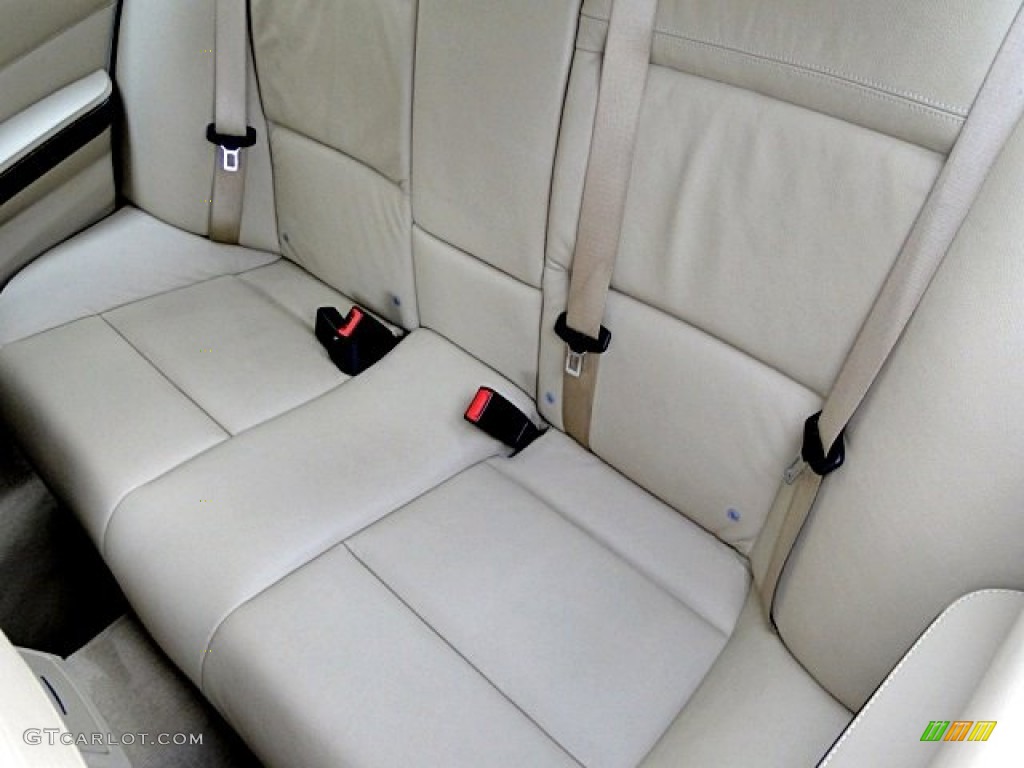 2009 BMW 3 Series 335i Sedan Rear Seat Photos