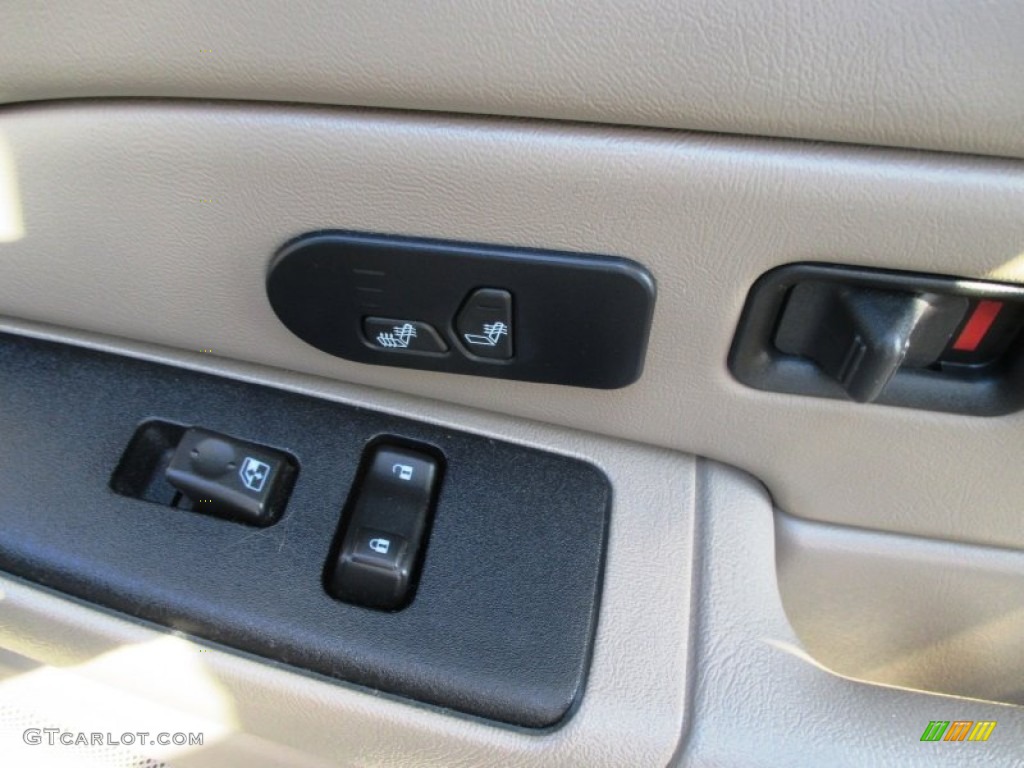 2005 Tahoe LT 4x4 - Summit White / Tan/Neutral photo #35