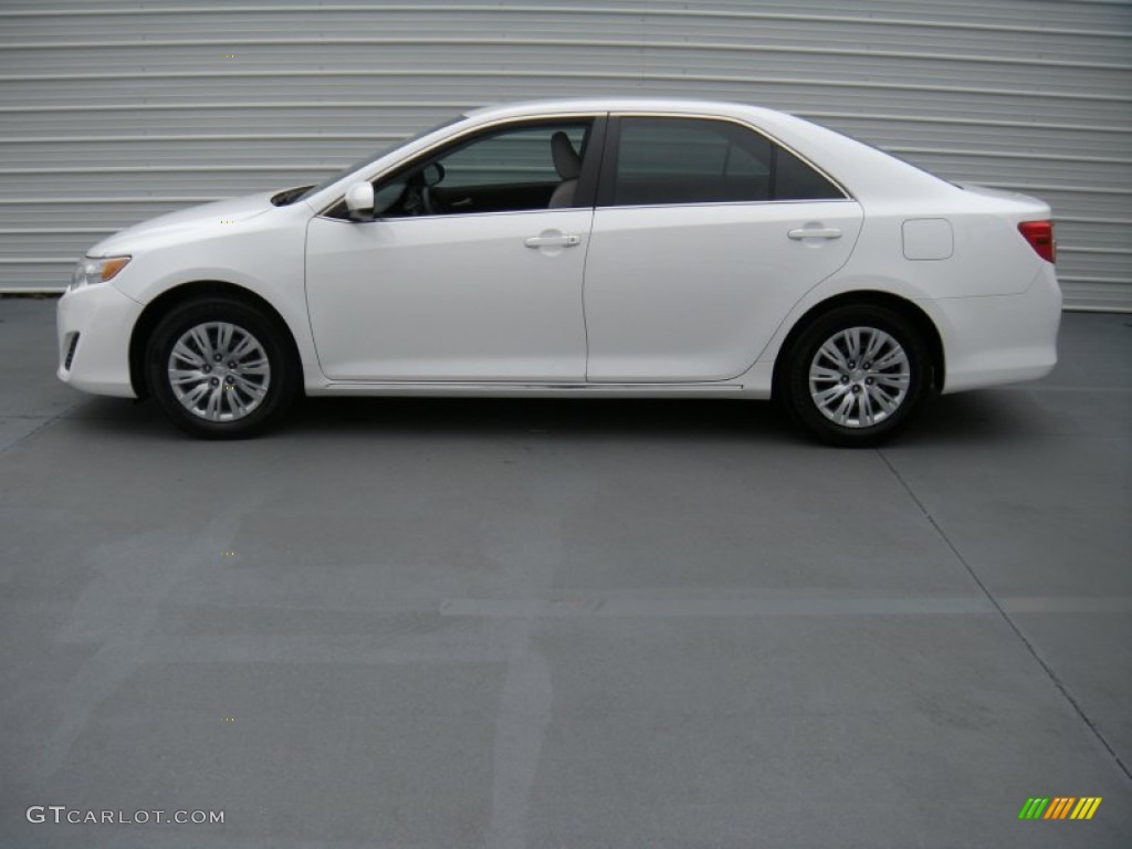 2014 Camry LE - Super White / Ivory photo #3