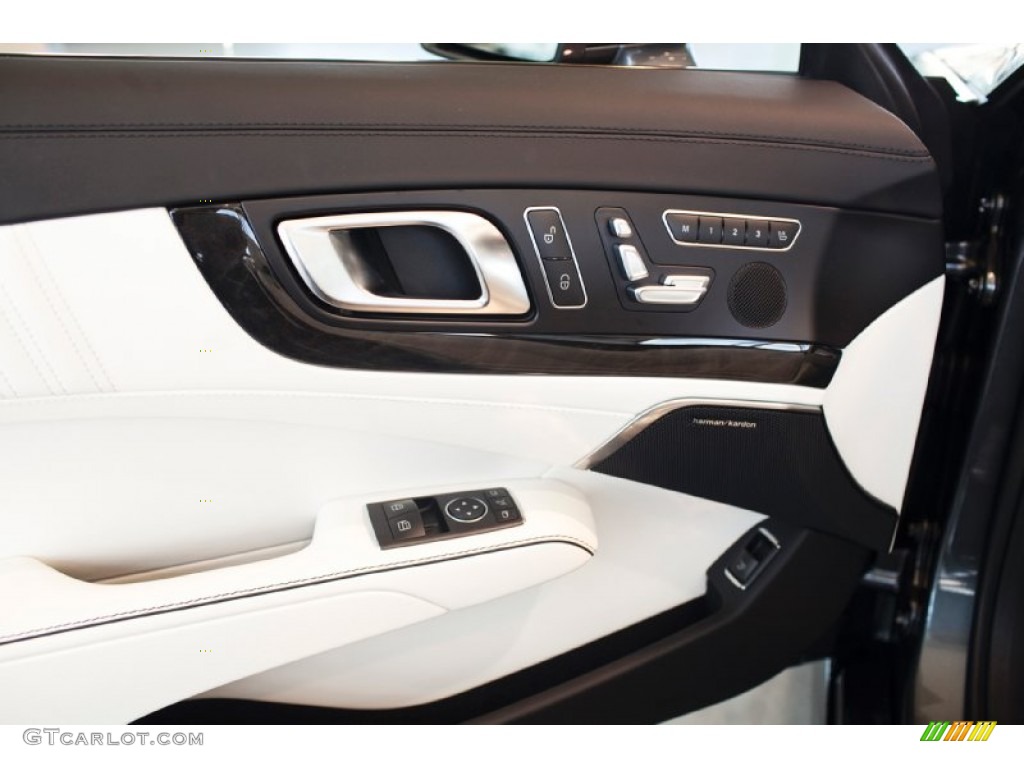 2015 Mercedes-Benz SL 550 Roadster Controls Photo #97733391