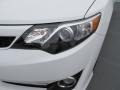 Super White - Camry SE Photo No. 9