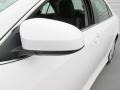 Super White - Camry SE Photo No. 12