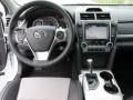 Super White - Camry SE Photo No. 26