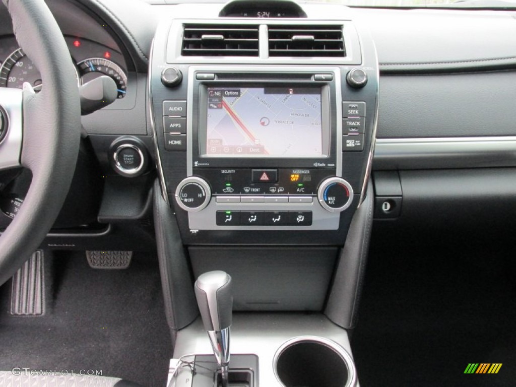2014 Camry SE - Super White / Black/Ash photo #27
