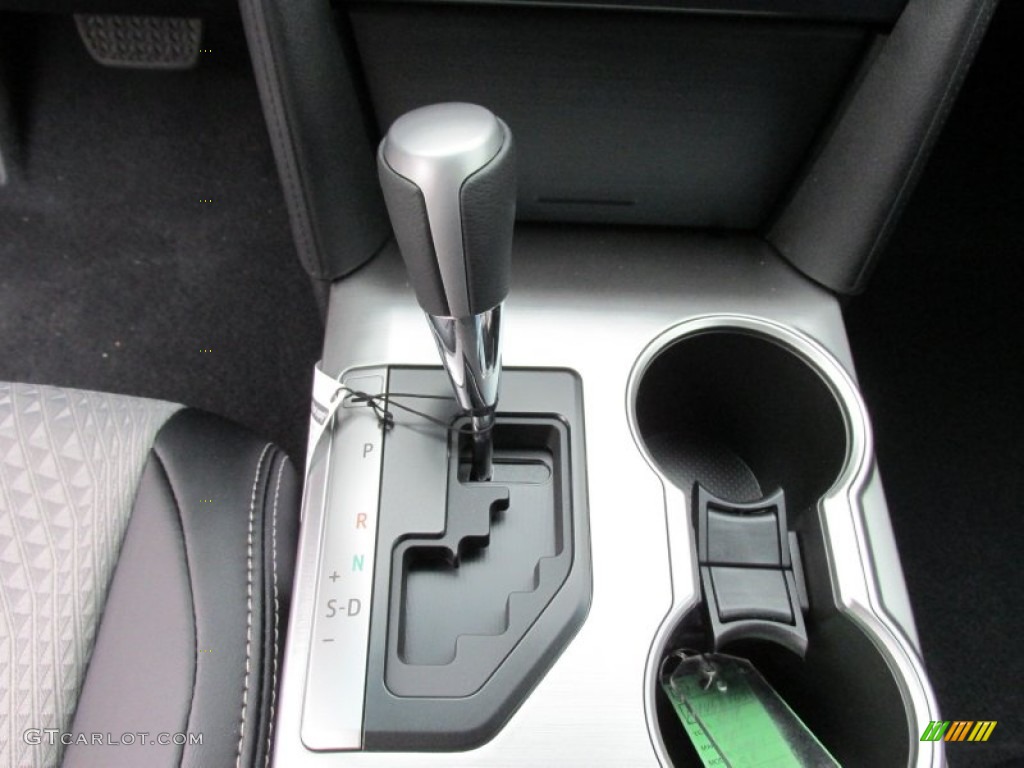 2014 Camry SE - Super White / Black/Ash photo #31