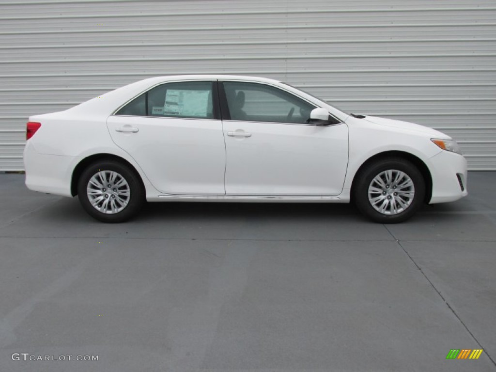 2014 Camry LE - Super White / Ash photo #3
