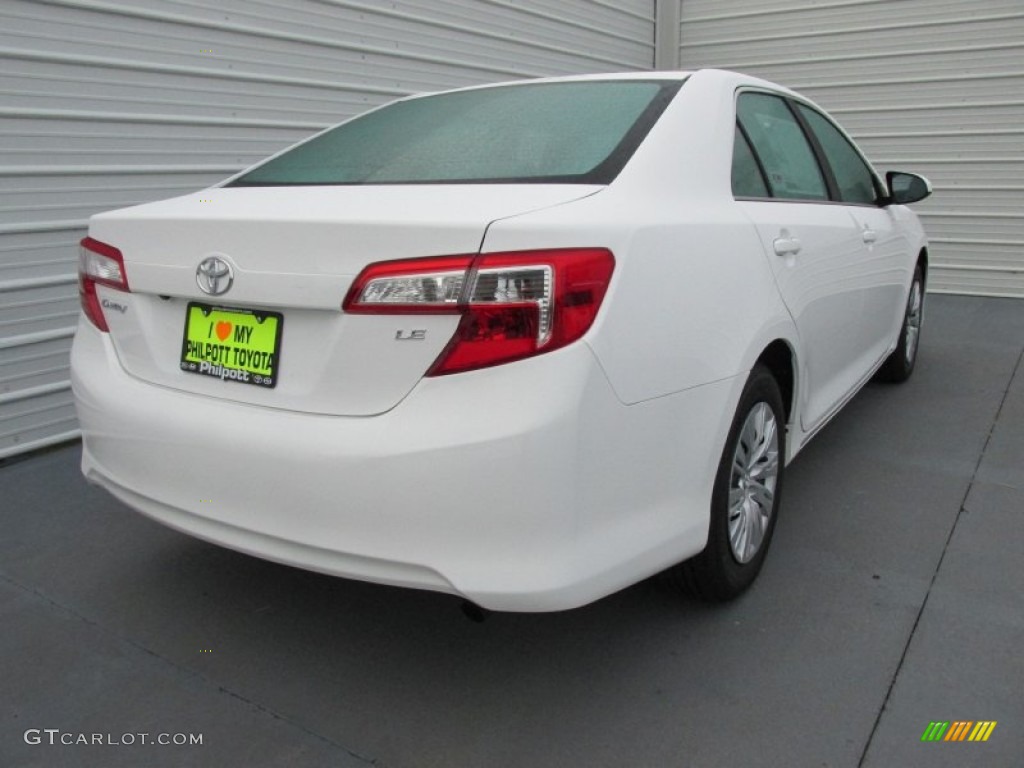 2014 Camry LE - Super White / Ash photo #4