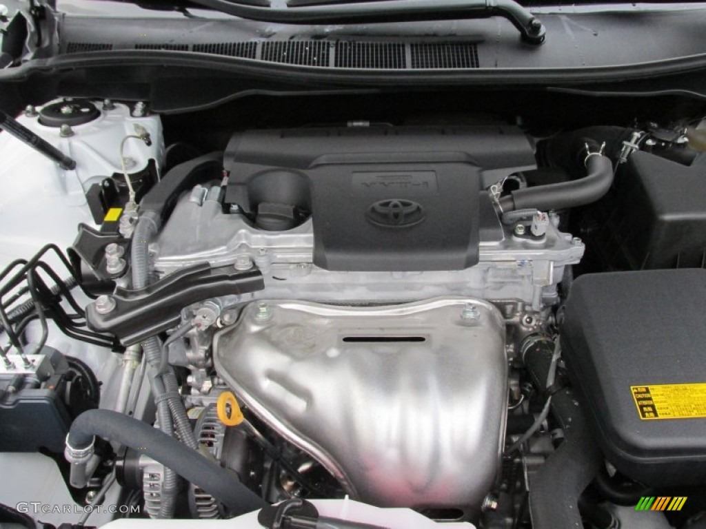 2014 Camry LE - Super White / Ash photo #17