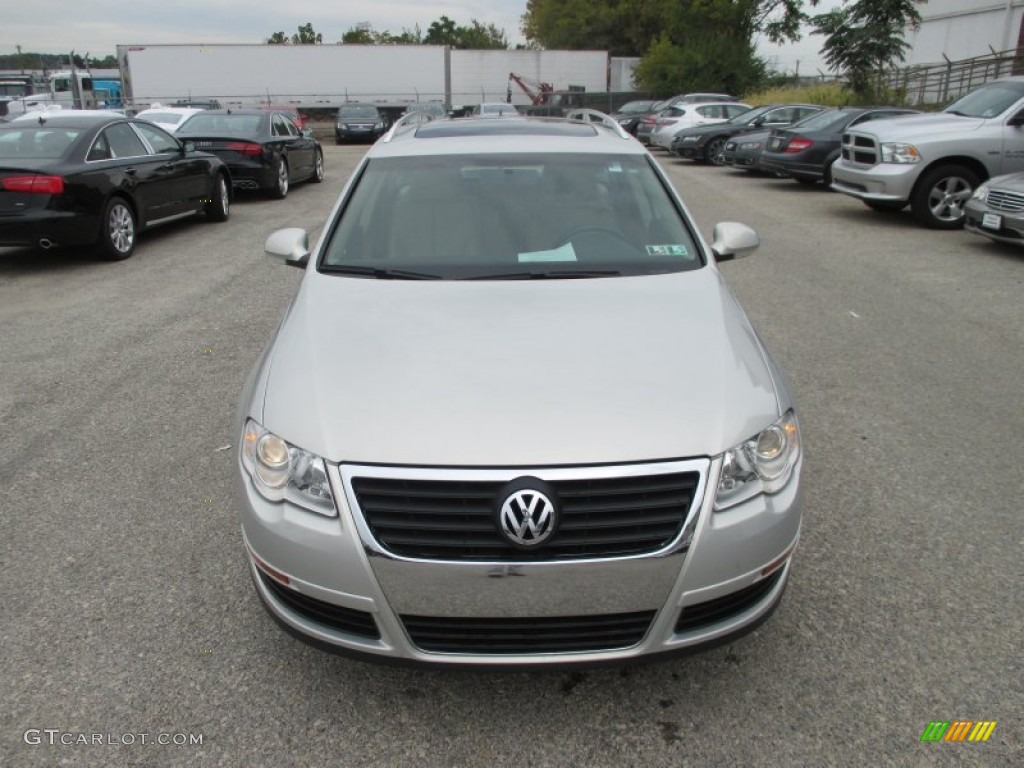 2009 Passat Komfort Wagon - White Gold Metallic / Cornsilk Beige photo #11