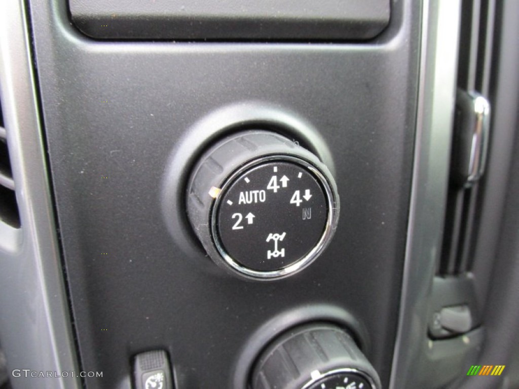 2015 Chevrolet Silverado 1500 LT Double Cab 4x4 Controls Photo #97749176