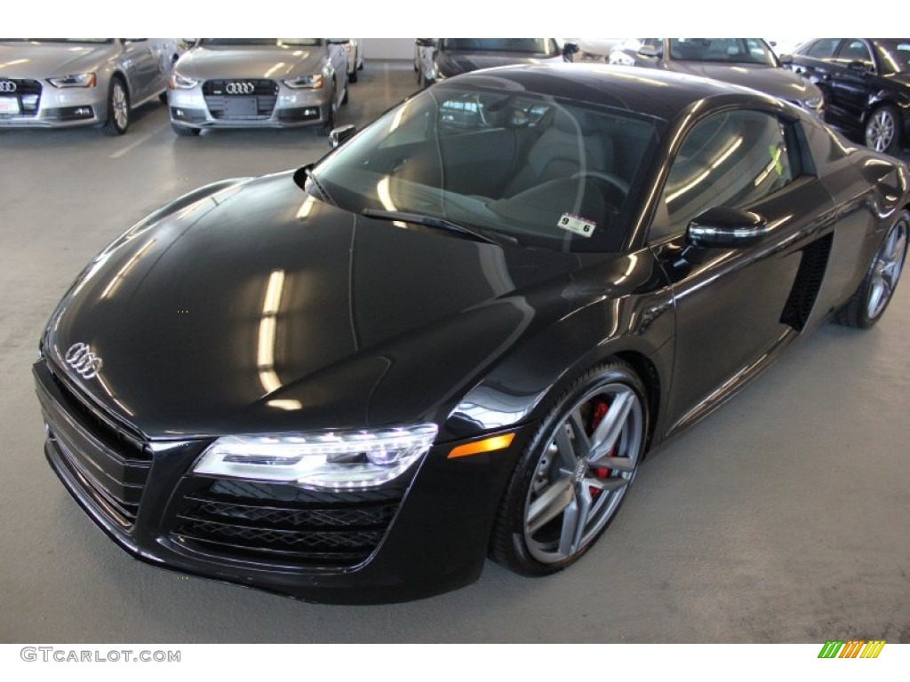 2015 R8 V8 - Phantom Black Pearl / Black photo #3