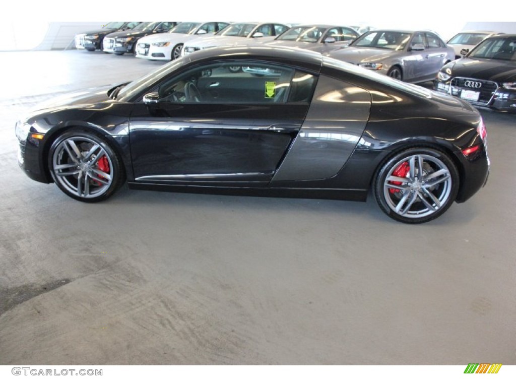 2015 R8 V8 - Phantom Black Pearl / Black photo #5