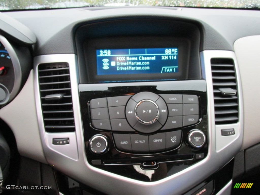 2014 Cruze LS - Black Granite Metallic / Jet Black/Medium Titanium photo #16