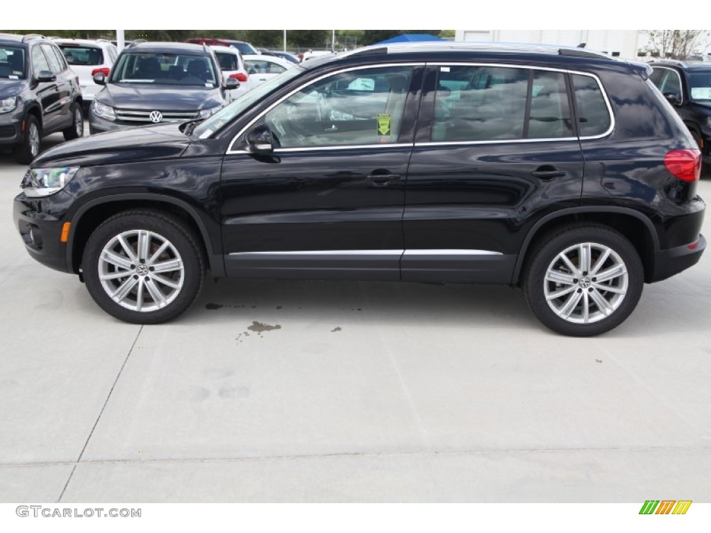 2015 Tiguan SEL - Deep Black Pearl / Sandstone photo #4