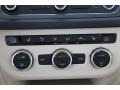 Sandstone Controls Photo for 2015 Volkswagen Tiguan #97753811