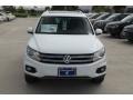 Pure White - Tiguan SE Photo No. 2