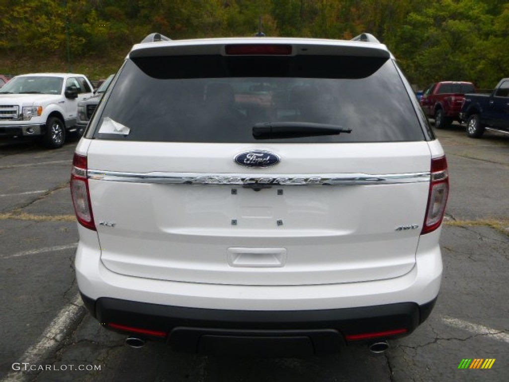 2015 Explorer XLT 4WD - White Platinum / Charcoal Black photo #3