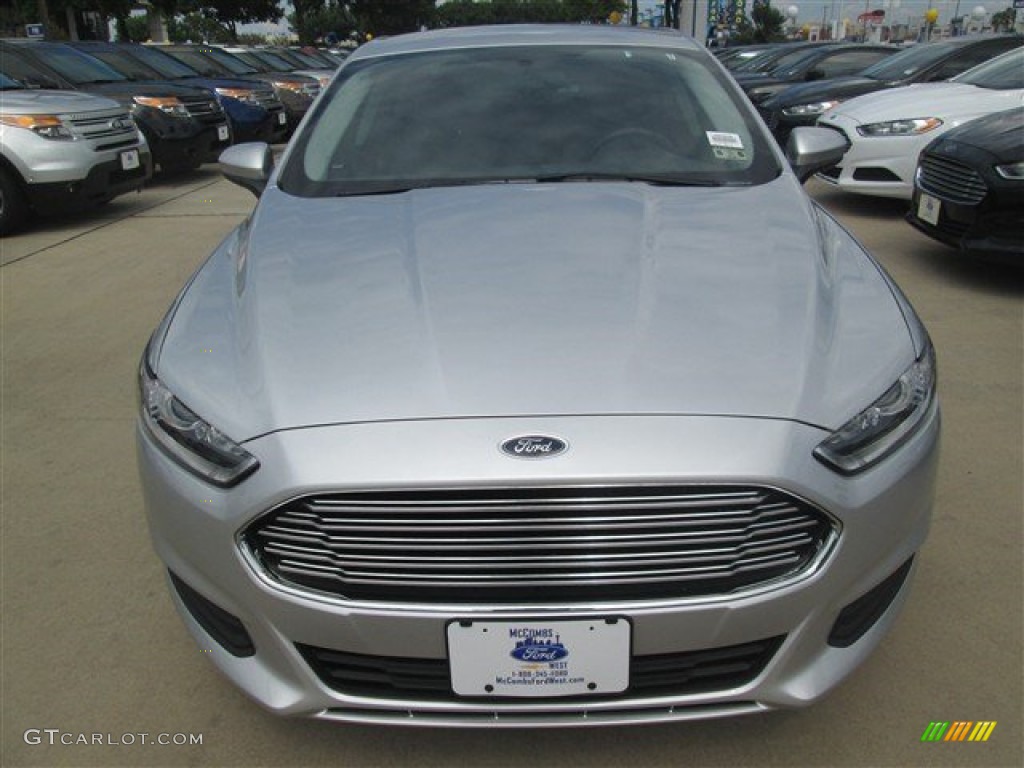 2015 Fusion S - Ingot Silver Metallic / Earth Gray photo #35