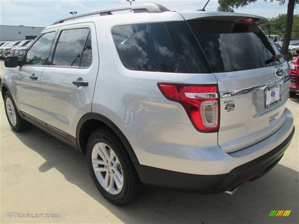 2015 Explorer FWD - Ingot Silver / Medium Light Stone photo #9