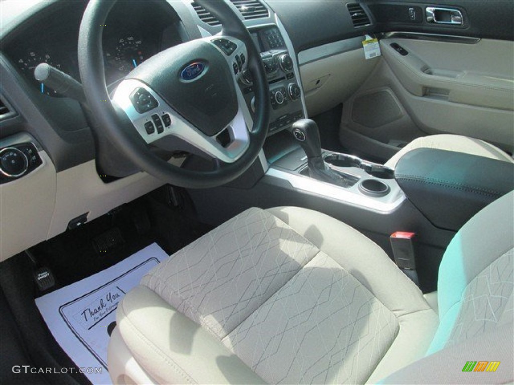 2015 Explorer FWD - Ingot Silver / Medium Light Stone photo #22