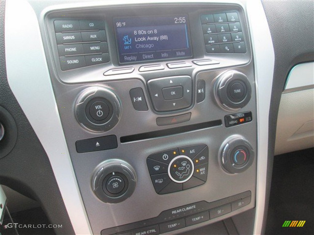 2015 Explorer FWD - Ingot Silver / Medium Light Stone photo #35