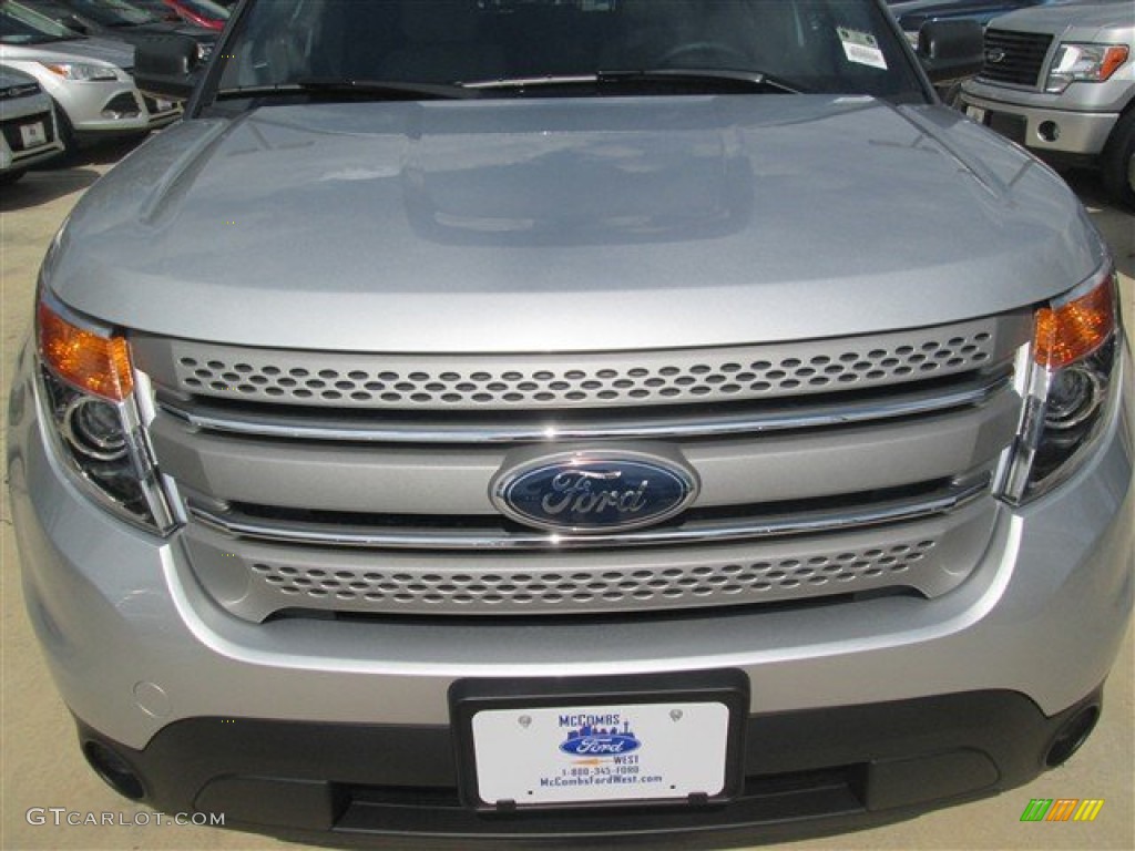 2015 Explorer FWD - Ingot Silver / Medium Light Stone photo #43