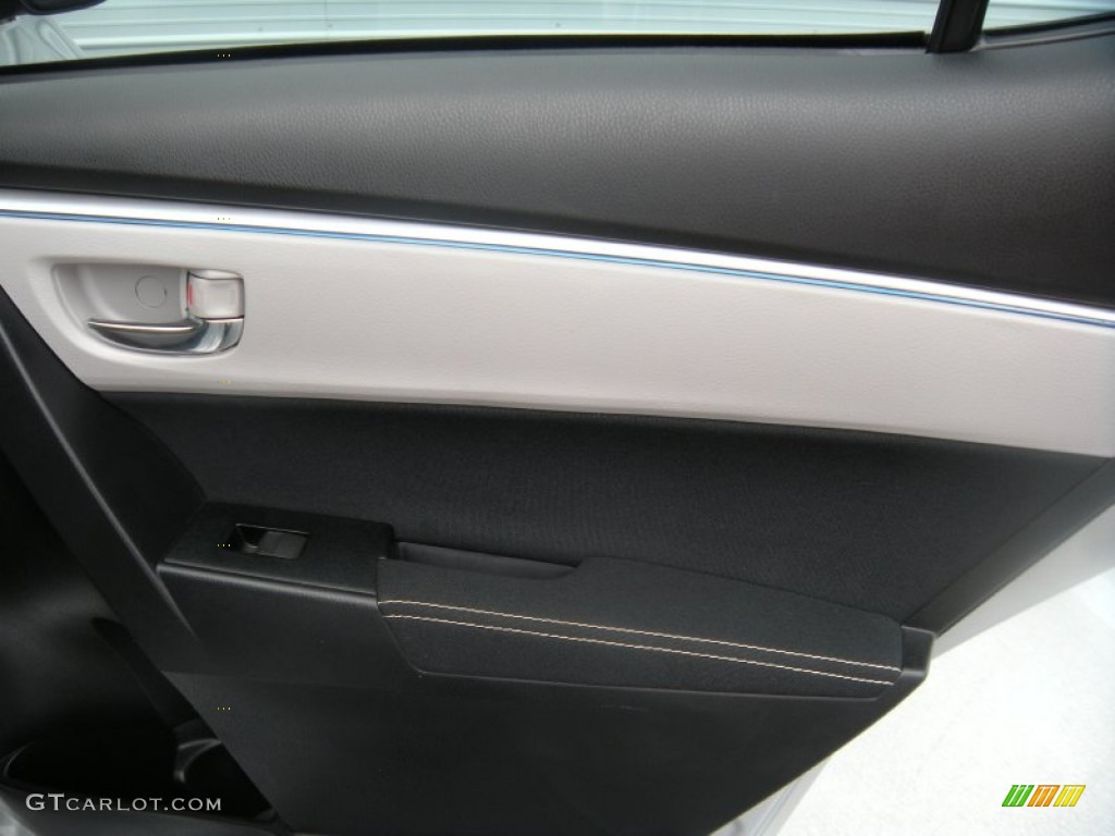 2014 Corolla L - Classic Silver Metallic / Steel Blue photo #28