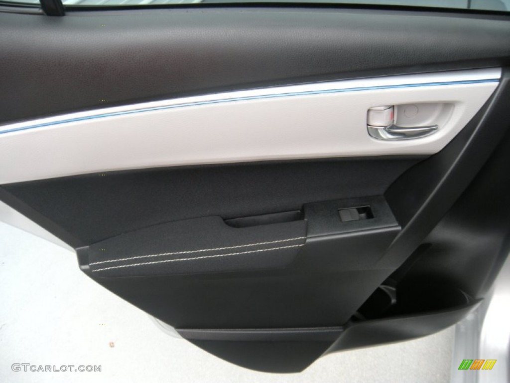 2014 Corolla L - Classic Silver Metallic / Steel Blue photo #31