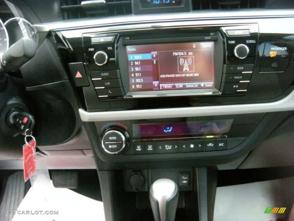 2014 Corolla L - Classic Silver Metallic / Steel Blue photo #38